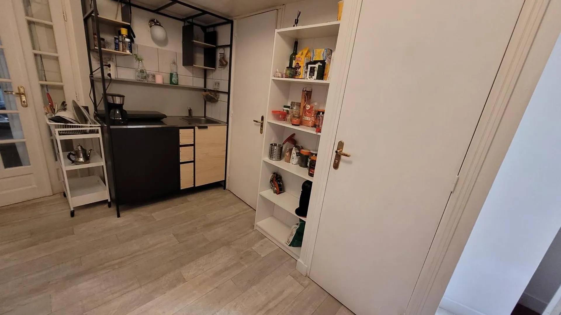 Cozy And - D'hote Homestay Paris